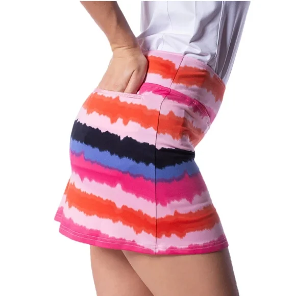 1156 NWT Golftini Radiant Shorter A-Line Skort Sz Med